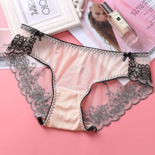 Embroidery Low-Waist Crotch Lace Brief