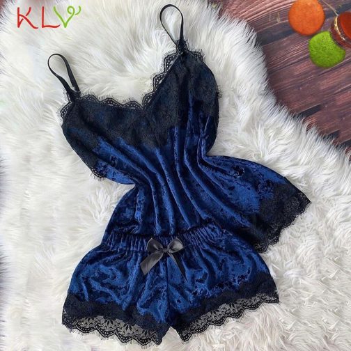 Velvet Bow Sleepwear Sleeveless Strap Nightwear Set - Image 2